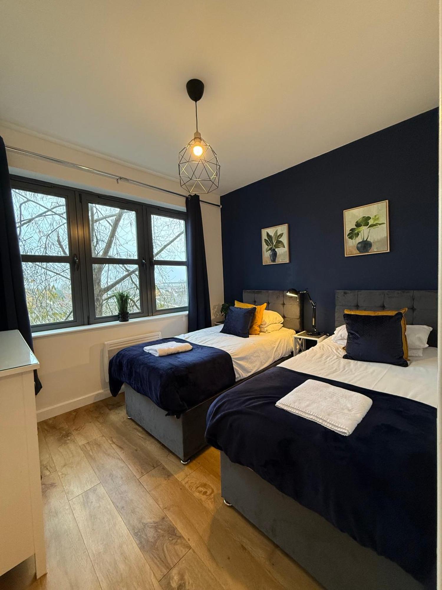 Vibrant Cosy 2 Bedroom Apartamento