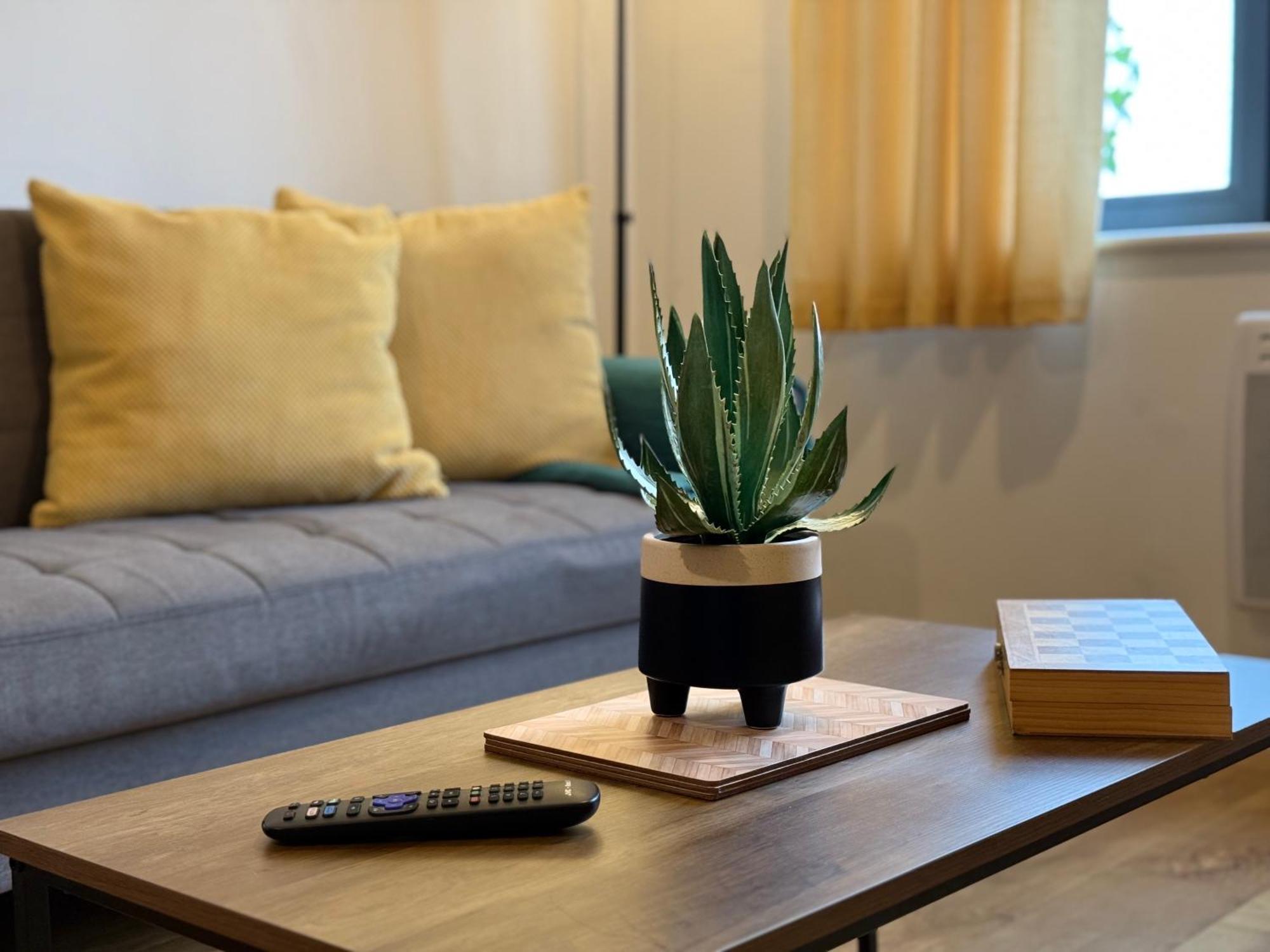 Vibrant Cosy 2 Bedroom Apartamento *